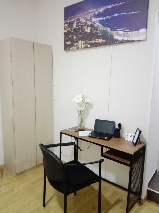 Accommodation Feel Salernes Extérieur photo